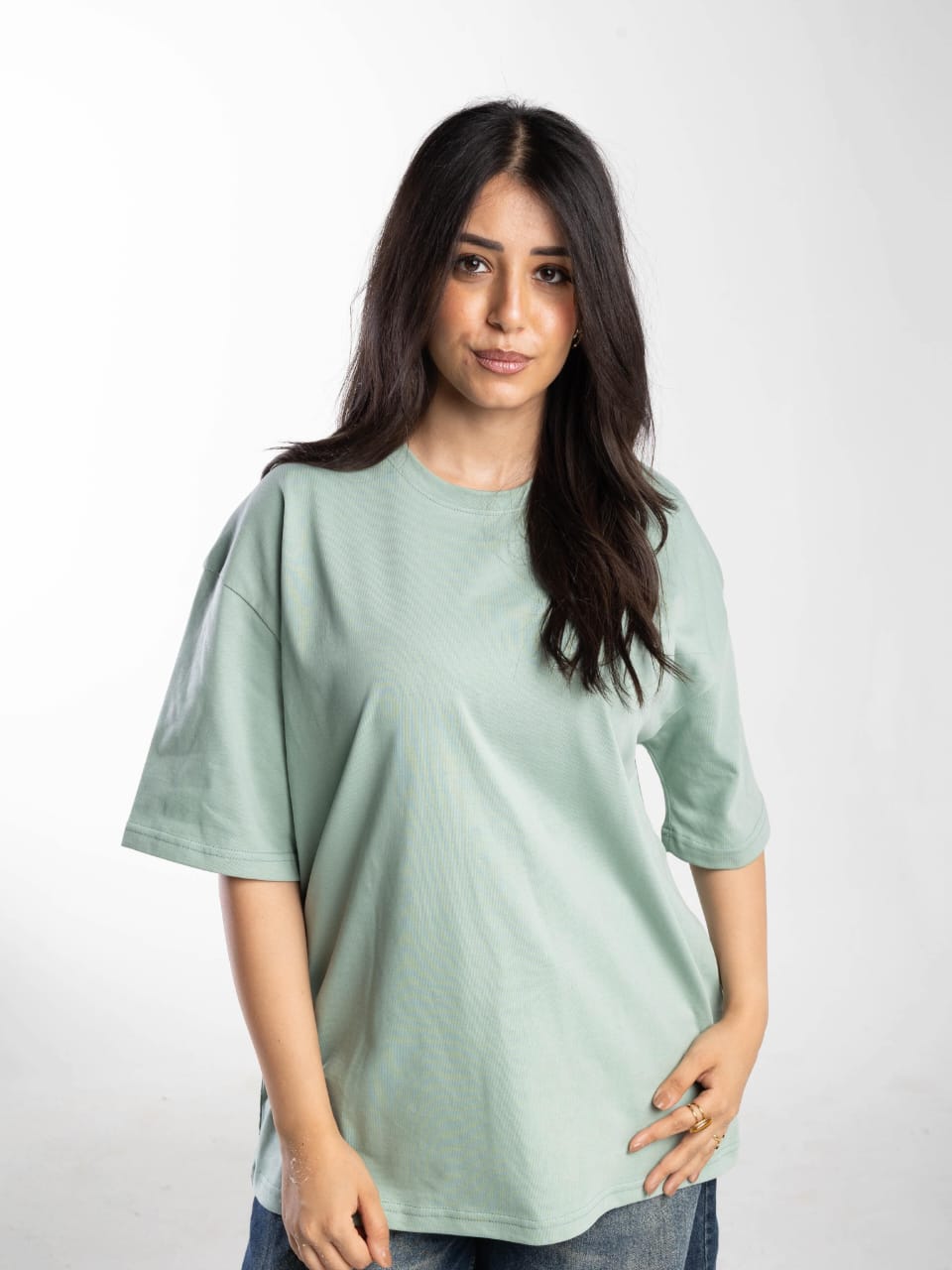 BASIC OVERSIZED T-SHIRT