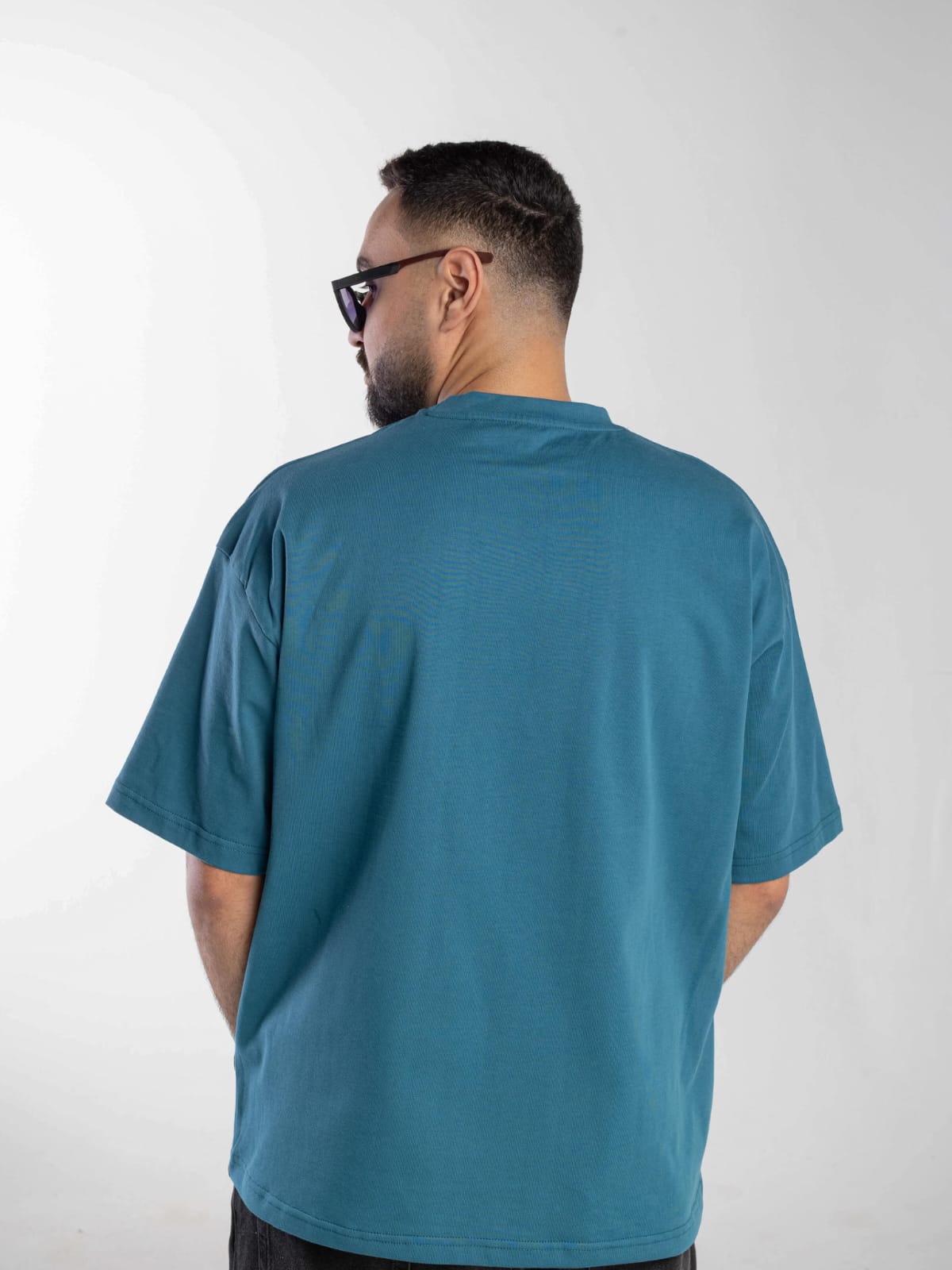BASIC OVERSIZED T-SHIRT